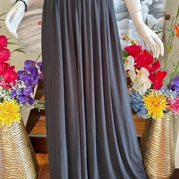 Halston HERITAGE BLACK CRISS CROSS STRAPS FLOOR LENGTH GOWN SIZE 4 - Picture 5 of 12